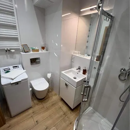 215 - Modern Tower アパート グディニャ